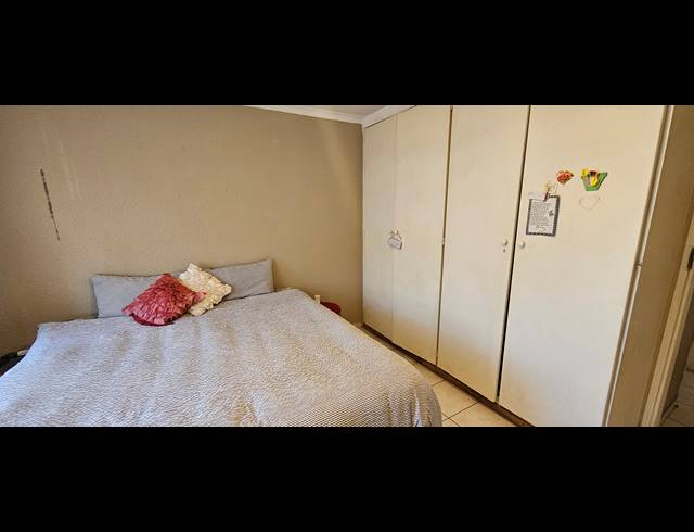 2 BEDROOM TOWNHOUSE FOR SALE IN MEYERSDAL